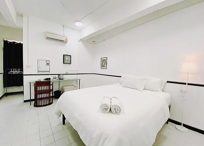 Bob House Hualumphong - หัวลำโพง Апартаменты Бангкок